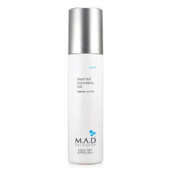 Detalle del Salicylic Cleansing Gel M.A.D. con BHA antiacné