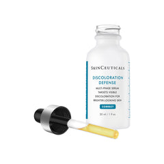 Envase abierto de Discoloration Defense con dosificador
