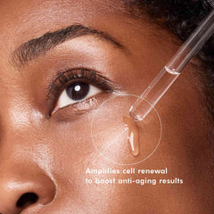 Aplicación de Cell Cycle Catalyst en rostro mostrando absorción